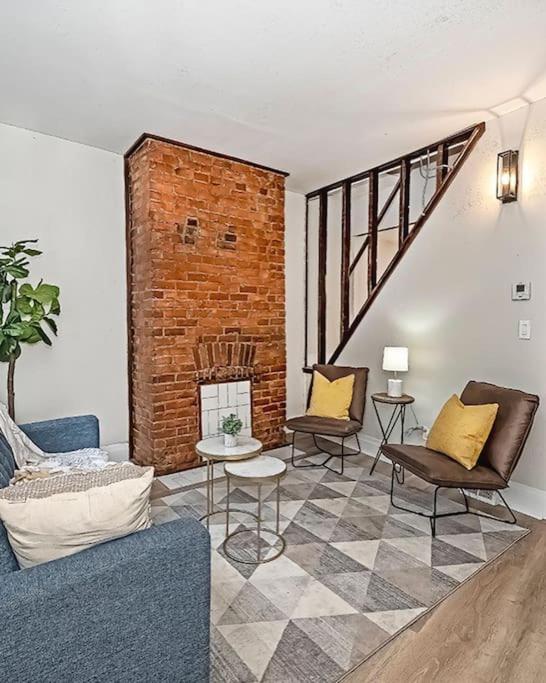 Hip And Bright Lawerenceville 2 Bed Easy Parking ピッツバーグ エクステリア 写真