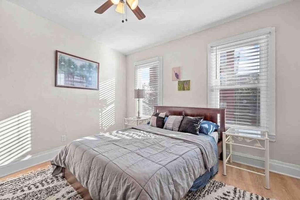 Hip And Bright Lawerenceville 2 Bed Easy Parking ピッツバーグ エクステリア 写真