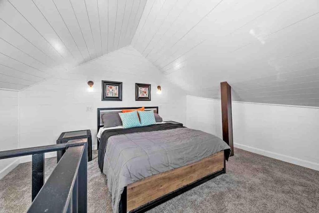 Hip And Bright Lawerenceville 2 Bed Easy Parking ピッツバーグ エクステリア 写真